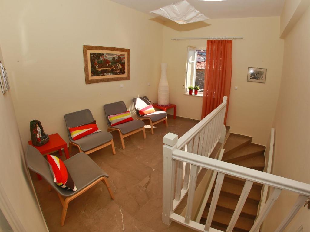 הידרה Theano Guesthouse מראה חיצוני תמונה