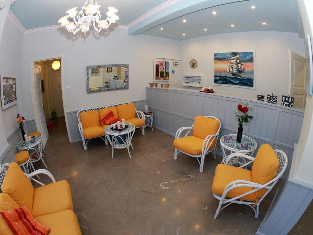 הידרה Theano Guesthouse מראה חיצוני תמונה